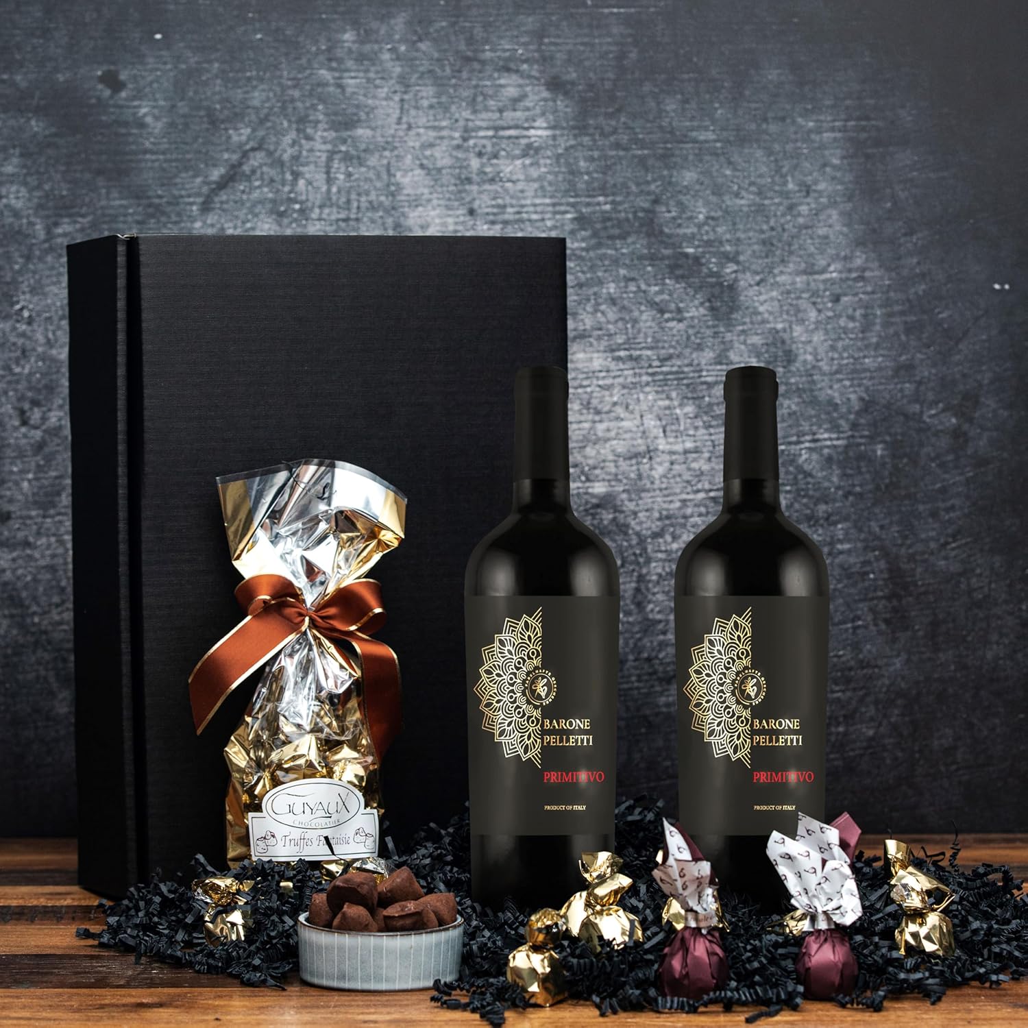 Wein-Präsentkörbe - Primitivo Barone Pelletti Rotwein-Geschenkset mit Schokoladentrüffeln & Feigen in Schokolade, Geschenkkorb, Wein & Schokolade, edles Geschenk für Genießer, Männer & Frauen, Geburtstag, Weihnachten – Bild 4