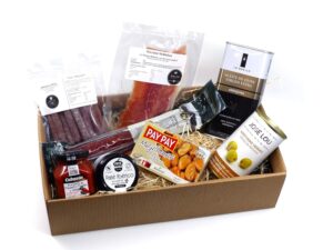 Wurst-Präsentkörbe – Geschenkbox mit Olivenöl, Salami und spanischen Tapas und Delikatessen | Geschenkkorb | Geschenkkorb aus Spanien