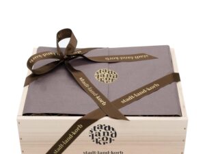 Geburtstags-Präsentkörbe – Premium-Geschenkkorb „Spa“ mit hochwertigen regionalen Produkten für pure Entspannung – Geschenkidee zum Geburtstag, Weihnachten und als Dankeschön