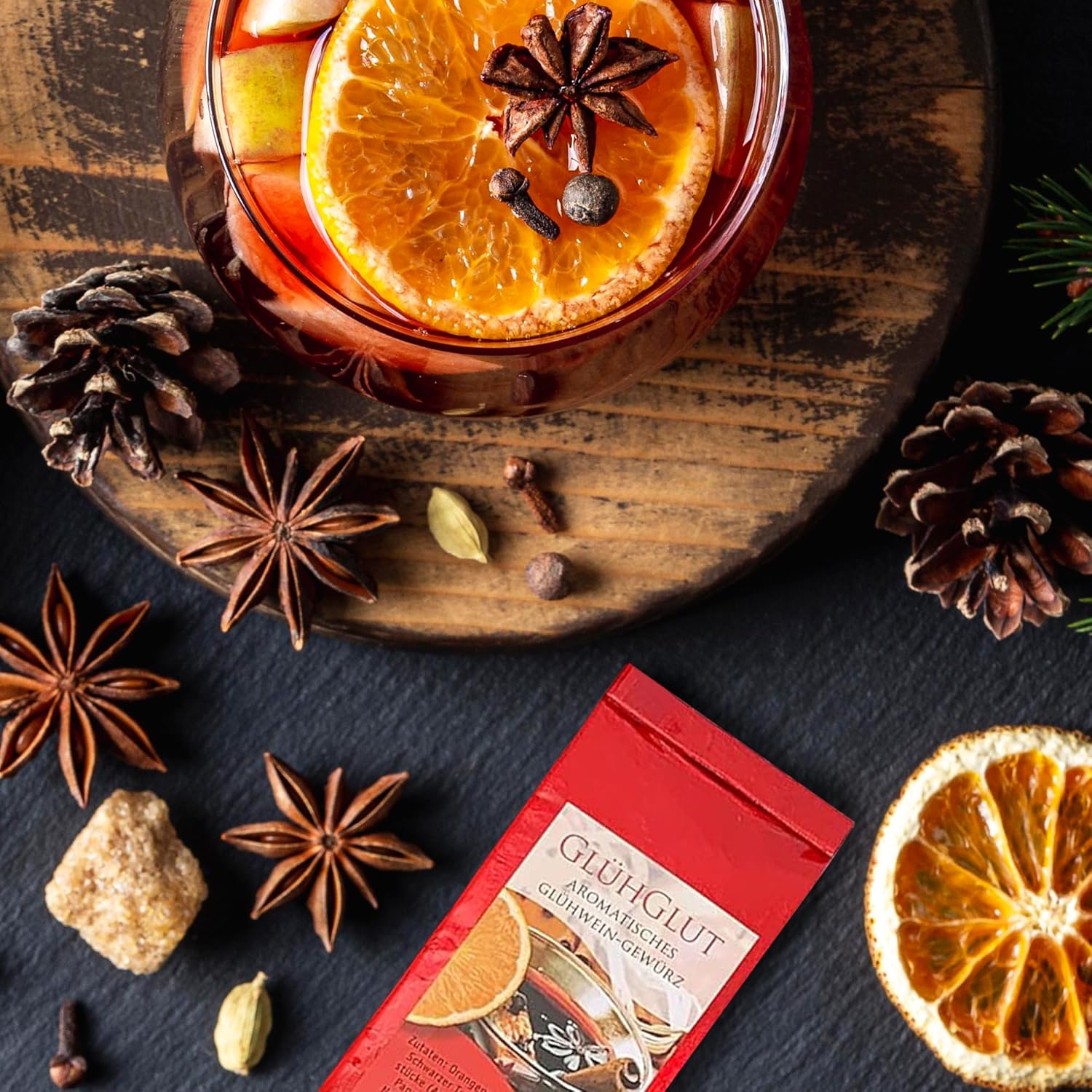 Wein-Präsentkörbe - Bull & Bear Glühwein-Geschenkset mit edlem Rotwein, Glühweingewürz, Thermoskanne, Weihnachtsgeschenk – Bild 5