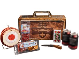 Wurst-Präsentkörbe – Wurstbaron® Herren-Notfallkoffer-Geschenkkoffer mit Wurstkabelrolle, Whiskey-Cola, Kartenspiel und mehr