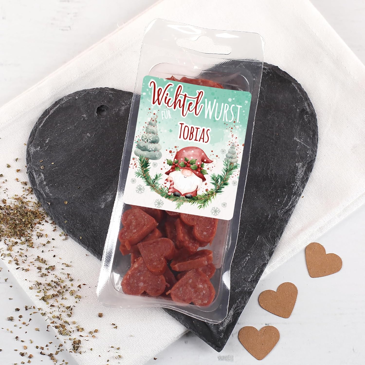 Wurst-Präsentkörbe - Herz & Heim personalisierte Wichtelwurst zu Weihnachten – 50g Salami-Herzen mit Namen – Mini-Salami als witziges Geschenk – Bild 5
