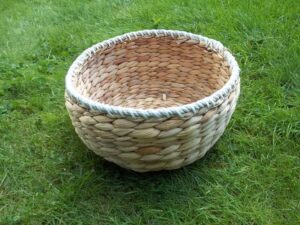 Wurst-Präsentkörbe – Deko Obstschale Seegras ca. 25 cm, helle natürliche Farbe