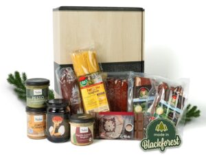 Wurst-Präsentkörbe – Schwarzwälder Metzgerei – Jubiläumsgeschenkset – Exklusiver Schwarzwälder Geschenkkorb mit Schinken, Salami, Country Hunter, Pfefferbitter, Pasta & Pesto – Wertschätzung für Mitarbeiter, Firmenkunden
