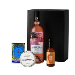 Feinkost Machado Portugal Short Trip Gift Box - Delicatessen Gift Set with Wine, Olive Oil, Sardines Paté & Piri Piri | Wine Gift & Portuguese Food