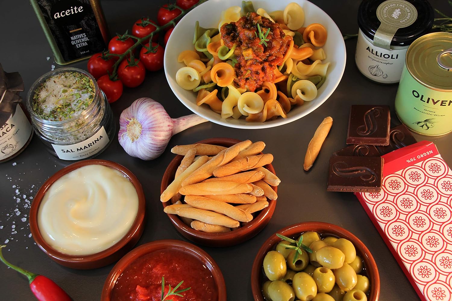 Delicious from the South, Vegetarian Gift Set with Mediterranean Delicacy, Extra Virgin Olive Oil and Sea Salt, Ready to Gift Wrapped GESCHENKVOLL – Bild 5