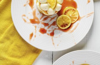 Limettentörtchen mit Rum-Cranberry-Reduktion