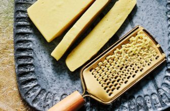 Basisrezept veganer Reibekäse