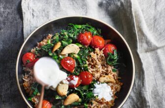 Malvenblätter mit konserviertem Knoblauch Rezept