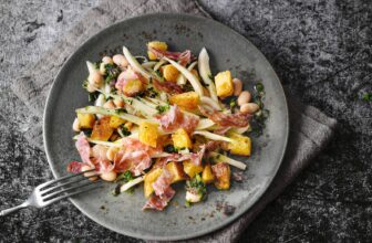 Bohnen-Brot-Salat mit Fenchel Rezept | Küchengötter