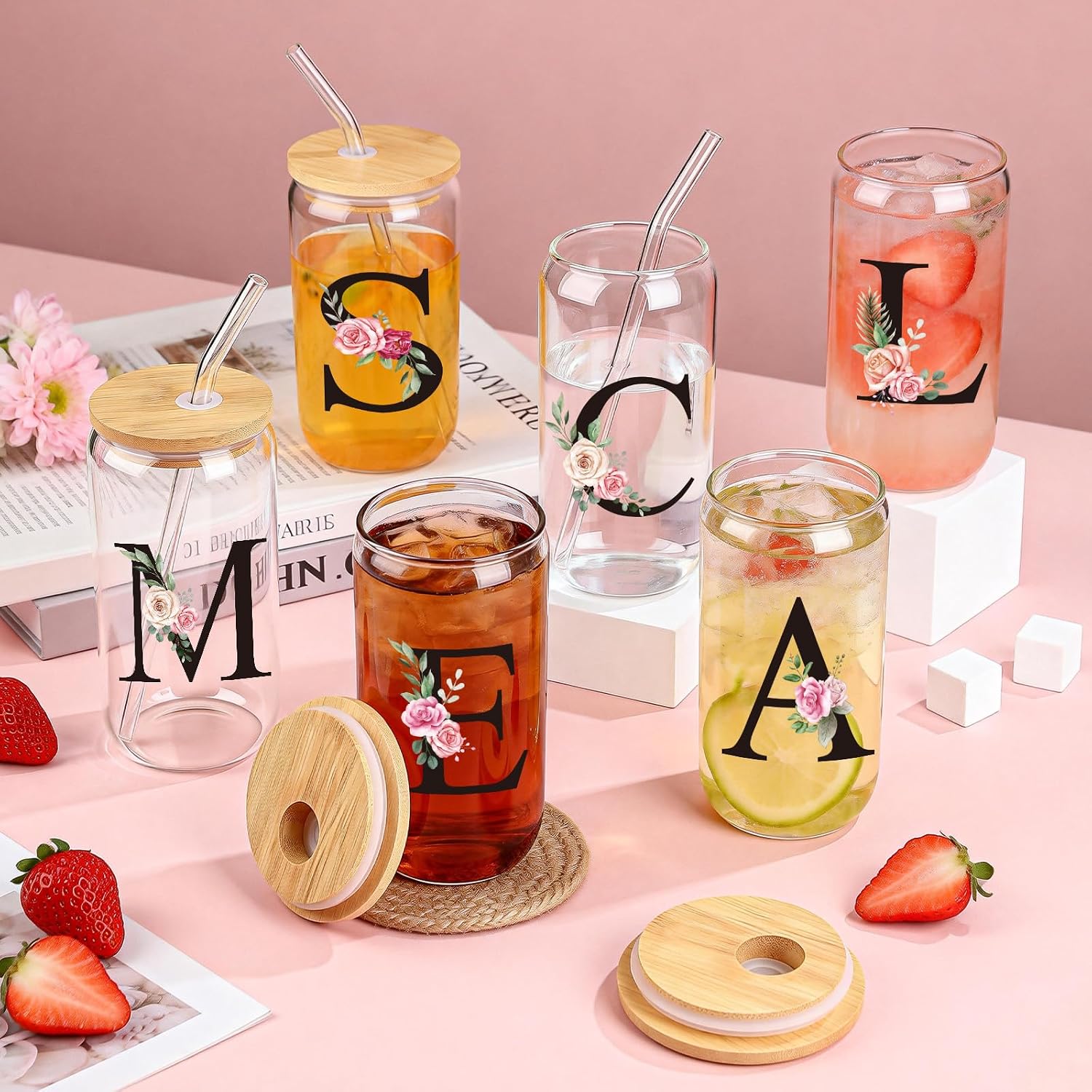 TUZELIYA M Personalised Gifts with Letters - Glass Mug with Lid & Straw + Keyring Letter, Gift for Women & Girls, Birthday, Valentine's Day – Bild 5