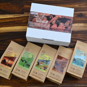 Classic Caffee - Premium Coffee World Travel Tasting Set 5 x 200 g Coffee Gift Set from Around the World - Coffee Lovers Gift - 100% Arabica - Medium Roast (Ground)