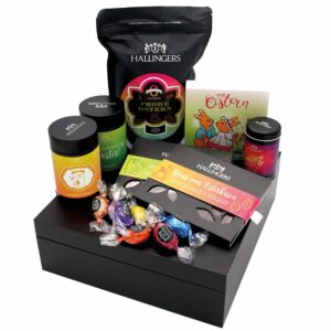 Hallingers Genuss Manufaktur Feinkost Easter Gift Set – XXL Gift Basket „Easter Big Box…“ Large Easter Nest Chocolate, Coffee, Chocolate, Easter Eggs & Easter Bunny, Easter Baskets for Women Men