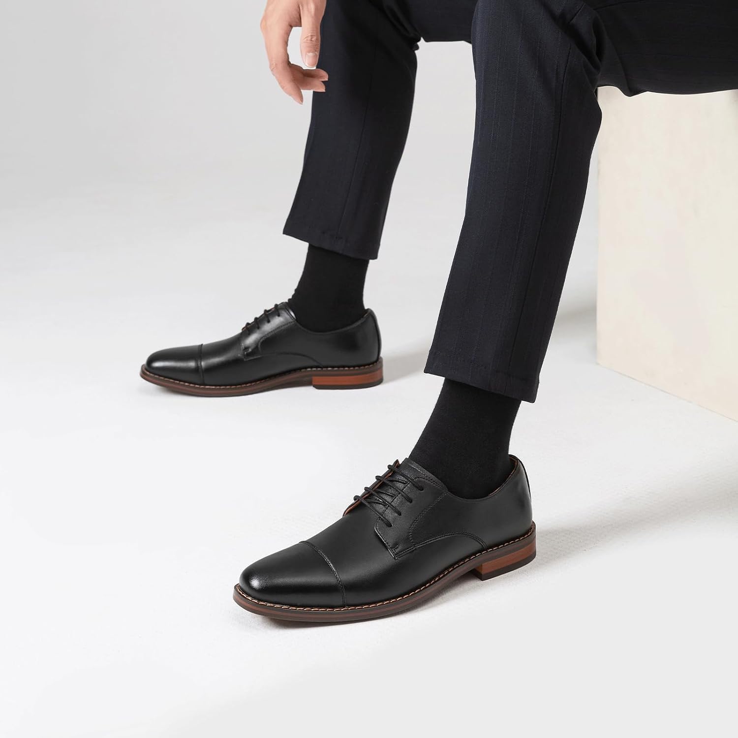 Poerkan Men's Business Lace-Up Shoes, High Quality Classic Oxfords, Comfortable Multipurpose Shoes, Black & Brown – Bild 3