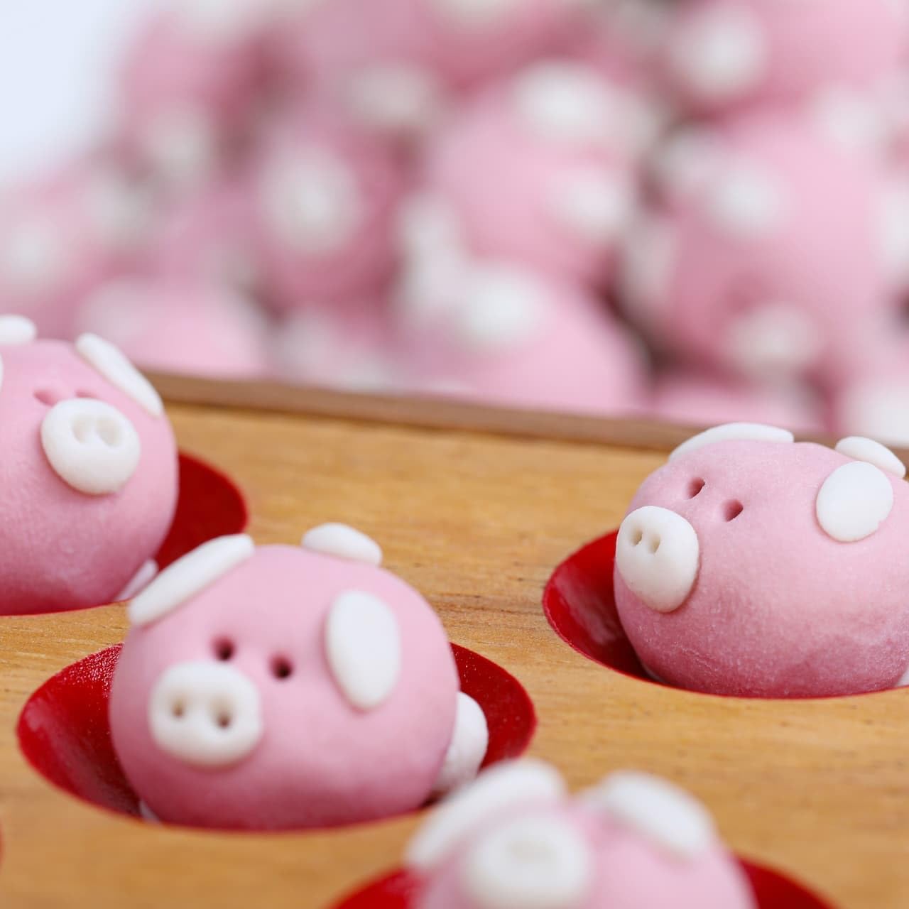 ROMBOL Piggy Game, Dice Game with the Cute Piggies for the Whole Family, for 2 to 6 Players – Bild 5