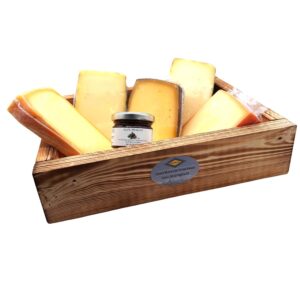 BAVAREGOLA South Tyrolean Cheese Gift Box – Gift Basket Filled with 5 Cheese Variations & Fig Mustard – Enjoyment Gift for Men and Women