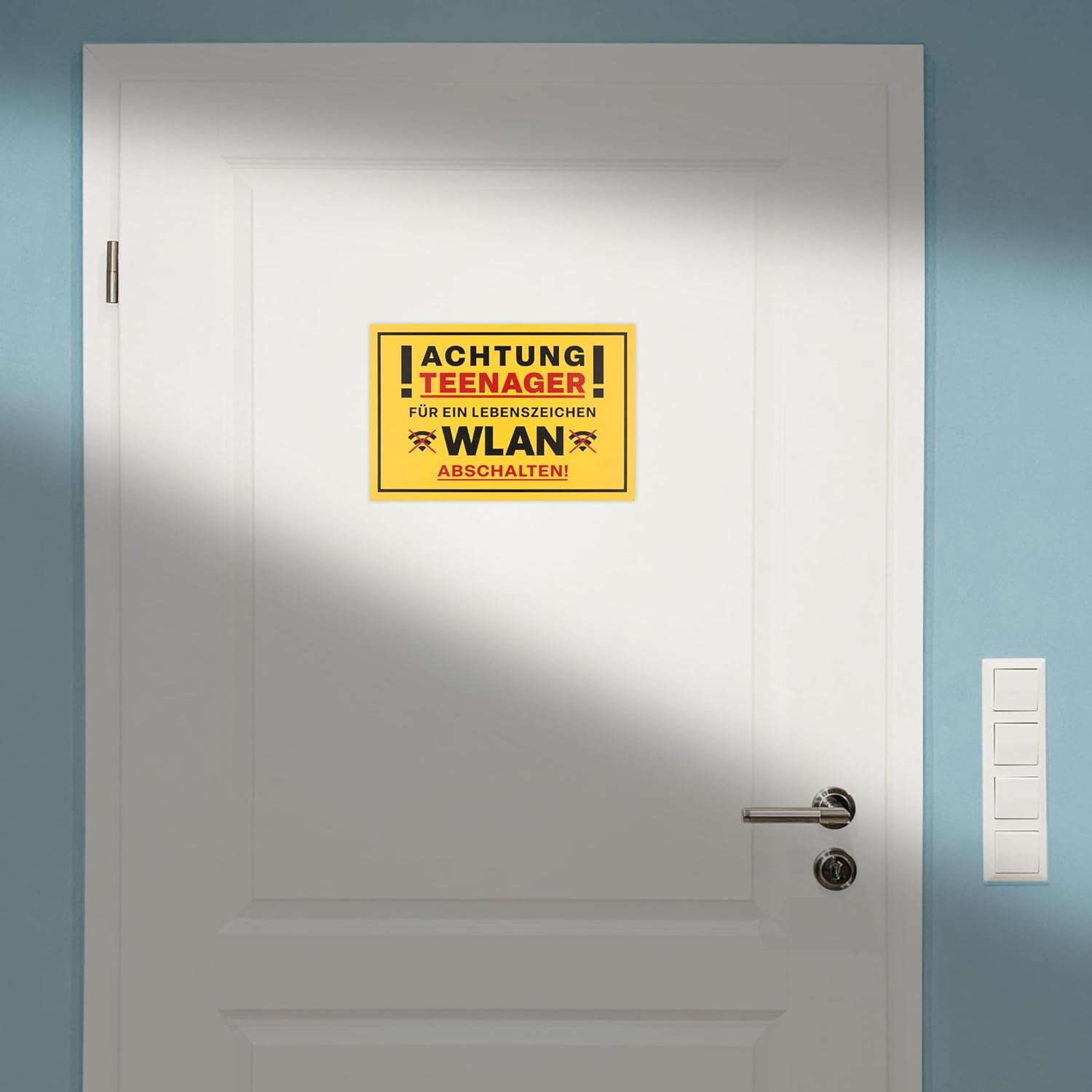 FunX Achtung Teenager Door Sign - Funny Sign with Saying Warning Sign as a Gift for Youth Consecration and Birthday for Boys and Girls - 30 x 20 cm – Bild 4