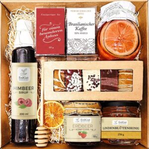 Gift Basket with Raspberry Syrup, Flower Honey, Brazilian Coffee, Fruit Tea, Jam, Gingerbread, 25 x 25 x 8 cm