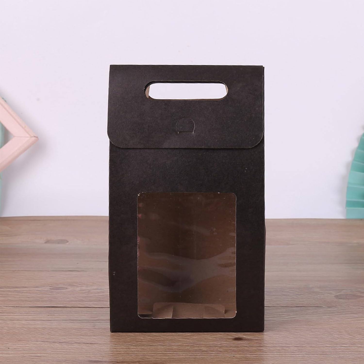 Pack of 12 Gift Bags with Window, Kraft Paper Packaging Bags, Black Paper Bags, for Packaging Banquet Gifts, Biscuits and Sweets (Black) – Bild 2