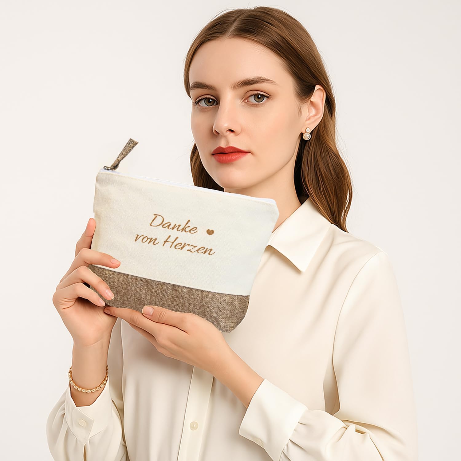 Thank You Gift - Cosmetic Bag with "Danke von Herzen" Print Make Up Bag as a Small Gift for Colleague, Teacher, Girlfriend, Mum, Caregiver or Midwife, Leaving Gift Women – Bild 7