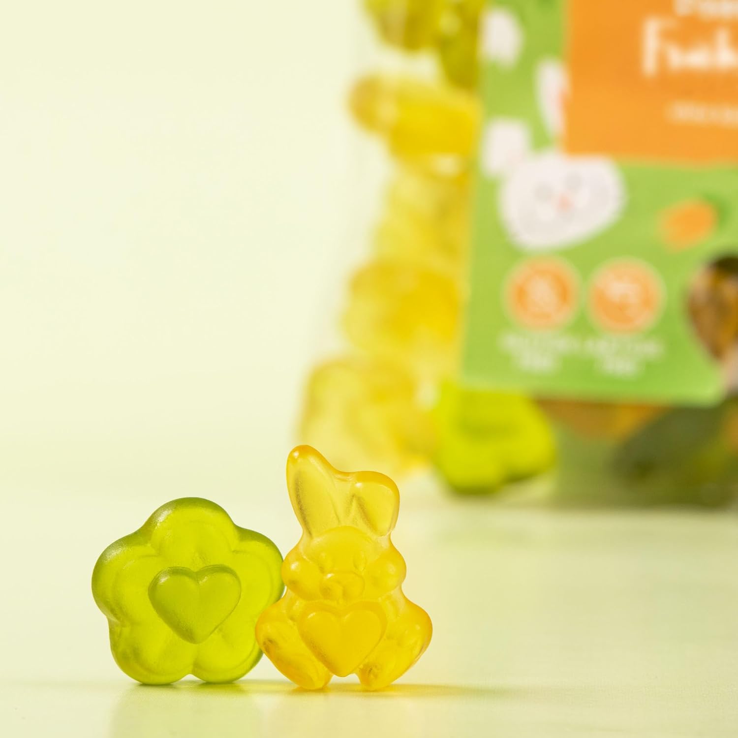 Gift for Easter, Easter Gift Box, Happy Easter with Marshmallows, Easter Mix and Rabbit Food Gummy Bears, For Children's Easter Nest or as a Beautiful Gesture for Adults – Bild 9