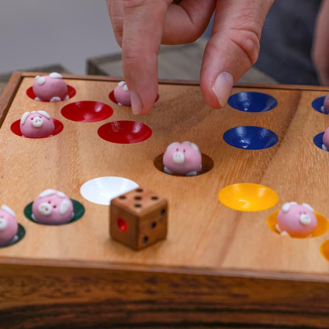 ROMBOL Piggy Game, Dice Game with the Cute Piggies for the Whole Family, for 2 to 6 Players – Bild 7