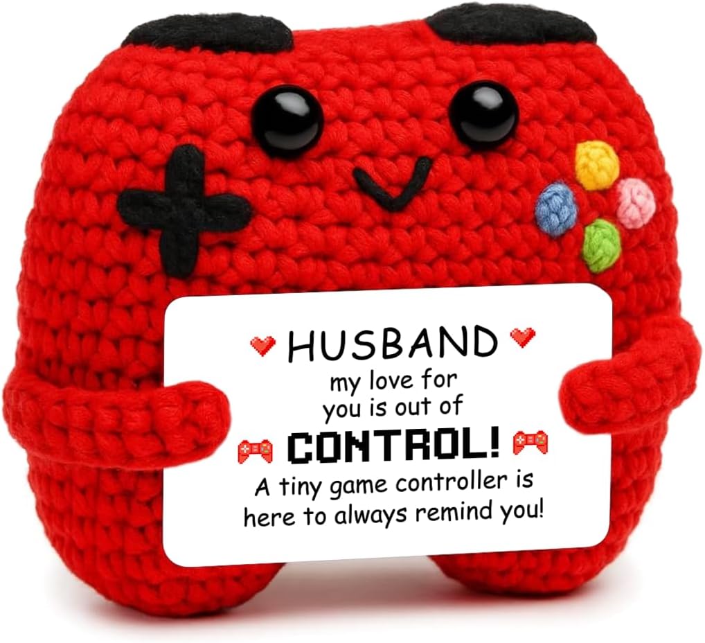 HUKUMA Crochet Game Controller, I Love You Gifts for Husband, Romantic Gift, Pocket Hug, Positive Game Controller, Plush, Funny Small Gift for Valentine's Day, Wedding, Anniversary