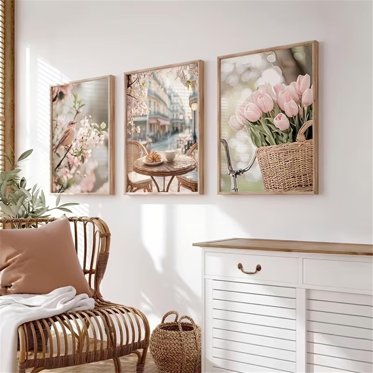 Meuzzvor Set of 3 Canvas Wall Pictures Spring Tulips & Birds Aesthetic Pictures Living Room Poster Wall Decoration Bedroom Picture Modern Wall Art Gift (40 x 50 cm) – Bild 2