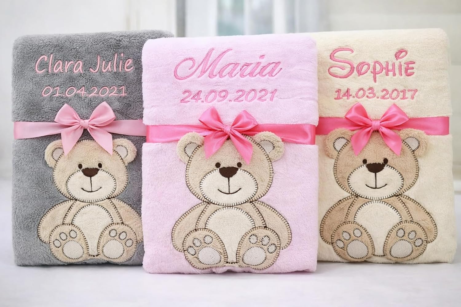 BotoBaby ★ Personalised Baby Blanket with Name & Date Embroidered Birth, Christening, Baby Shower & More ★ 75 x 100 cm ★ (75 x 100 cm + Personalisation) – Bild 2