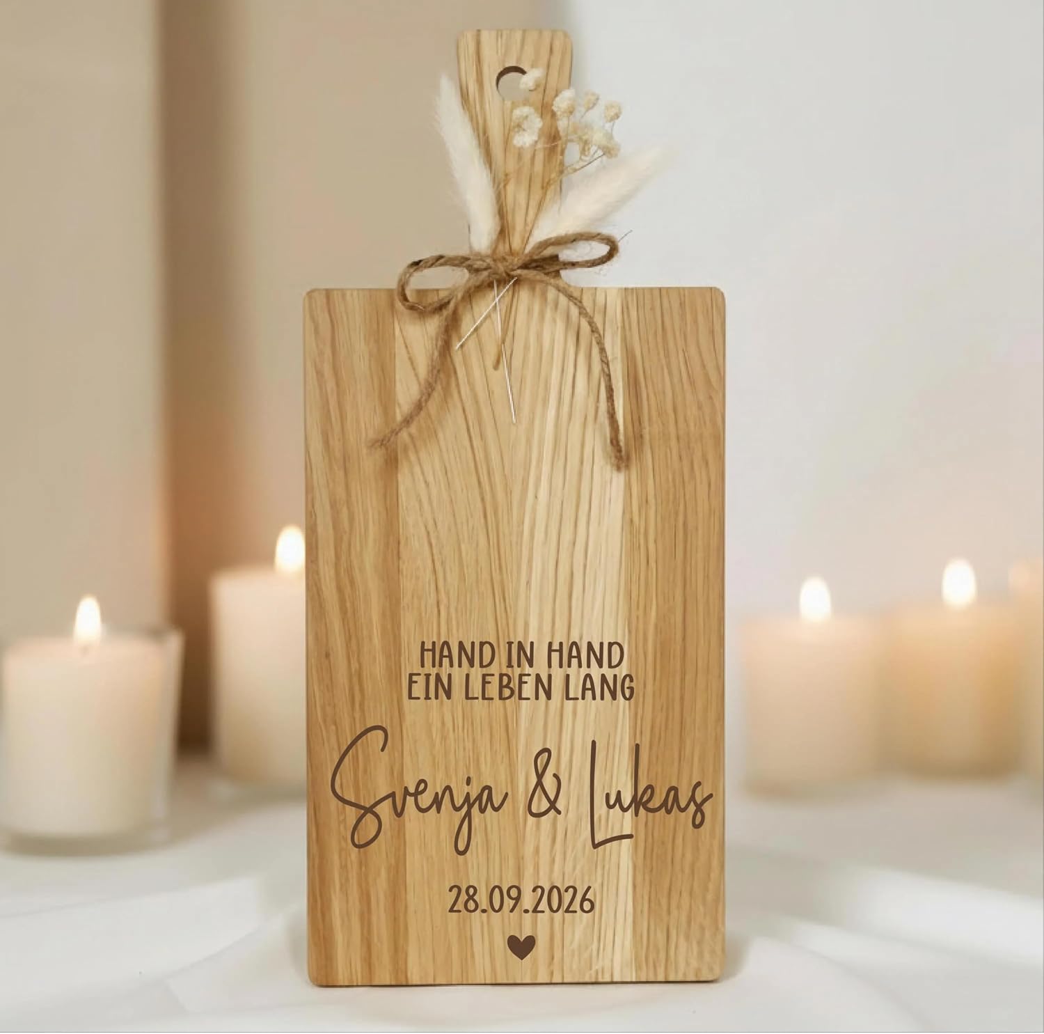 Personalised Wedding Gift Oak Chopping Board, Hand in Hand for a Lifetime, with Name and Date Engraving, 34 x 15 cm, Serving Board with Jute Bow and Dried Flowers – Bild 2