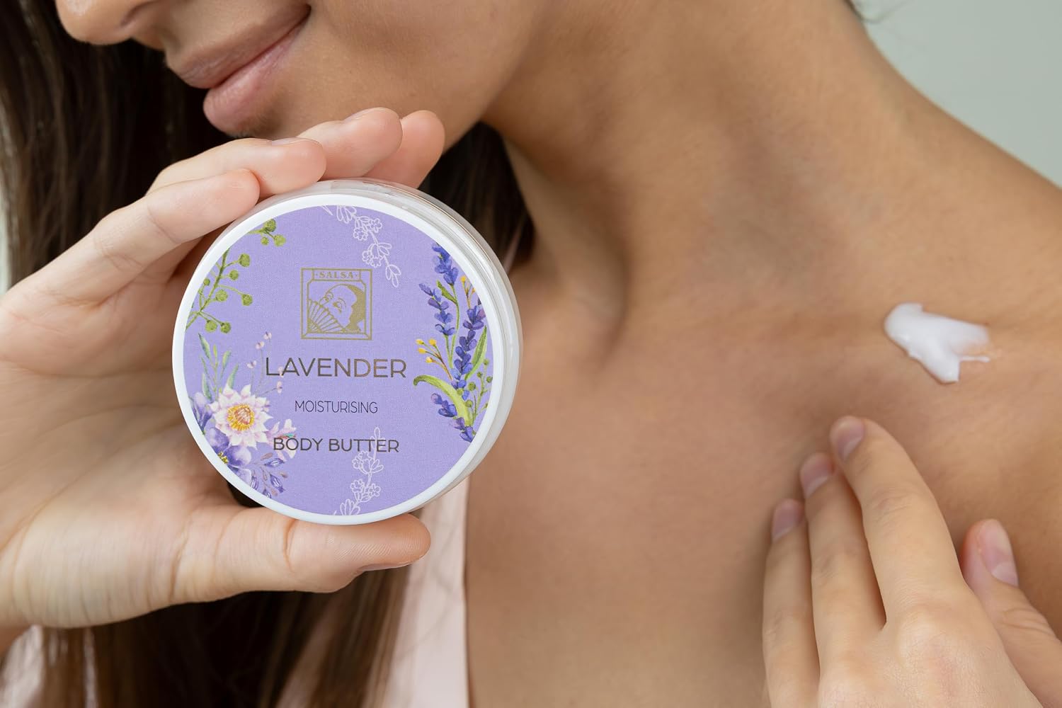 Accentra Shower Set Women Gift Set Lavender in Beautiful Gift Box - 4-Piece Care Set with Shower Gel, Body Lotion, Body Butter and Mesh Sponge - Gift Set for Valentine's Day & Mother's Day – Bild 10