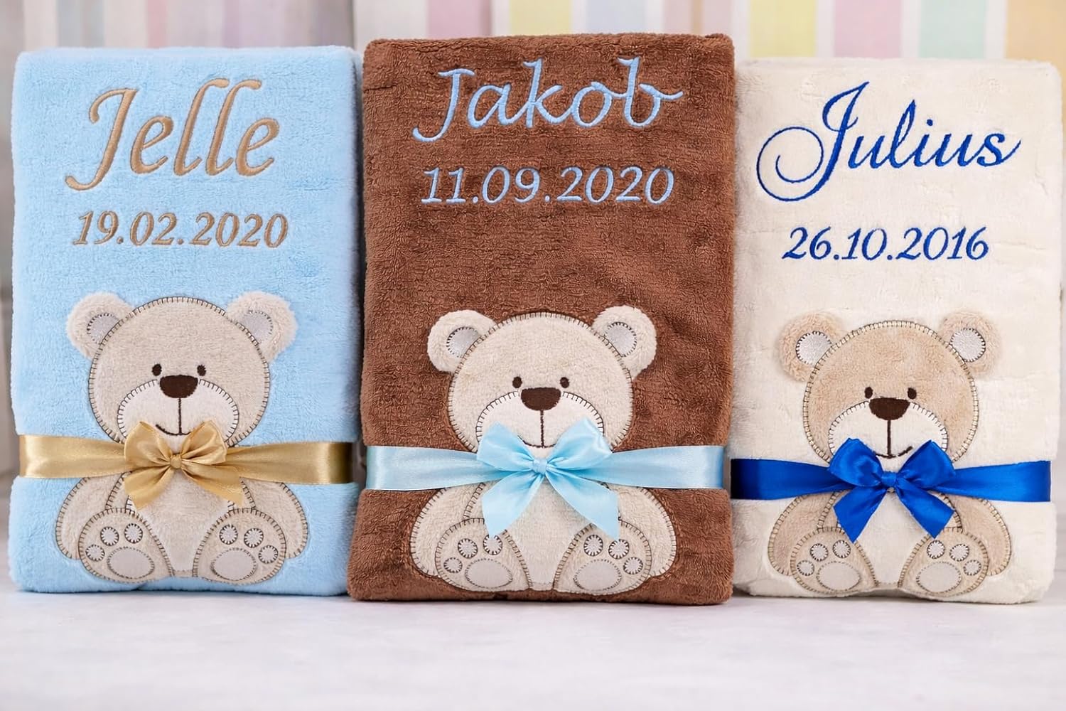 BotoBaby ★ Personalised Baby Blanket with Name & Date Embroidered Birth, Christening, Baby Shower & More ★ 75 x 100 cm ★ (75 x 100 cm + Personalisation) – Bild 3