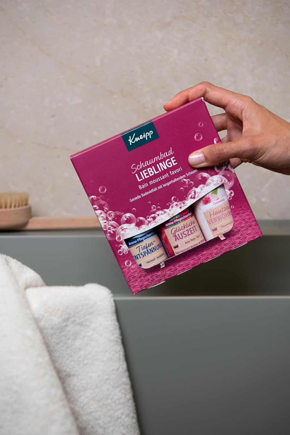 Kneipp Gift Set Bubble Bath Favourites – Gift Pack with 3 Popular Bath Additives from Kneipp – Contains 2 x Aroma Care Foam Bath & 1 x Cream Bath 100 ml Each – Bild 3