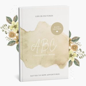 HERZENSBACHT ABC Challenge Book - Date Edition for Couples | 280+ Date Ideas | ABC Dates for Shared Experiences | Bucket List & Couple Challenge | Gift Idea for Christmas, Valentine's Day, Anniversary