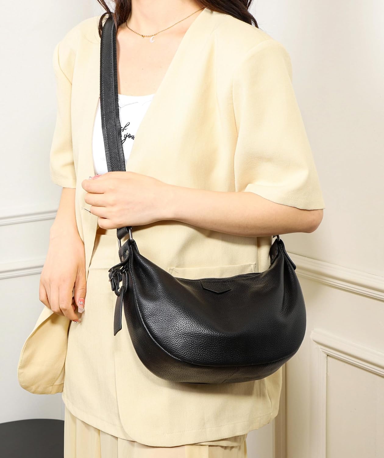 Micmores Genuine Leather Shoulder Bag Women's Medium Crossbody Bag Women's Handbag with Adjustable Shoulder Strap, Fashion Shoulder Bag, Crescent Moon Bag for Work, Travel, Daily Life – Bild 3