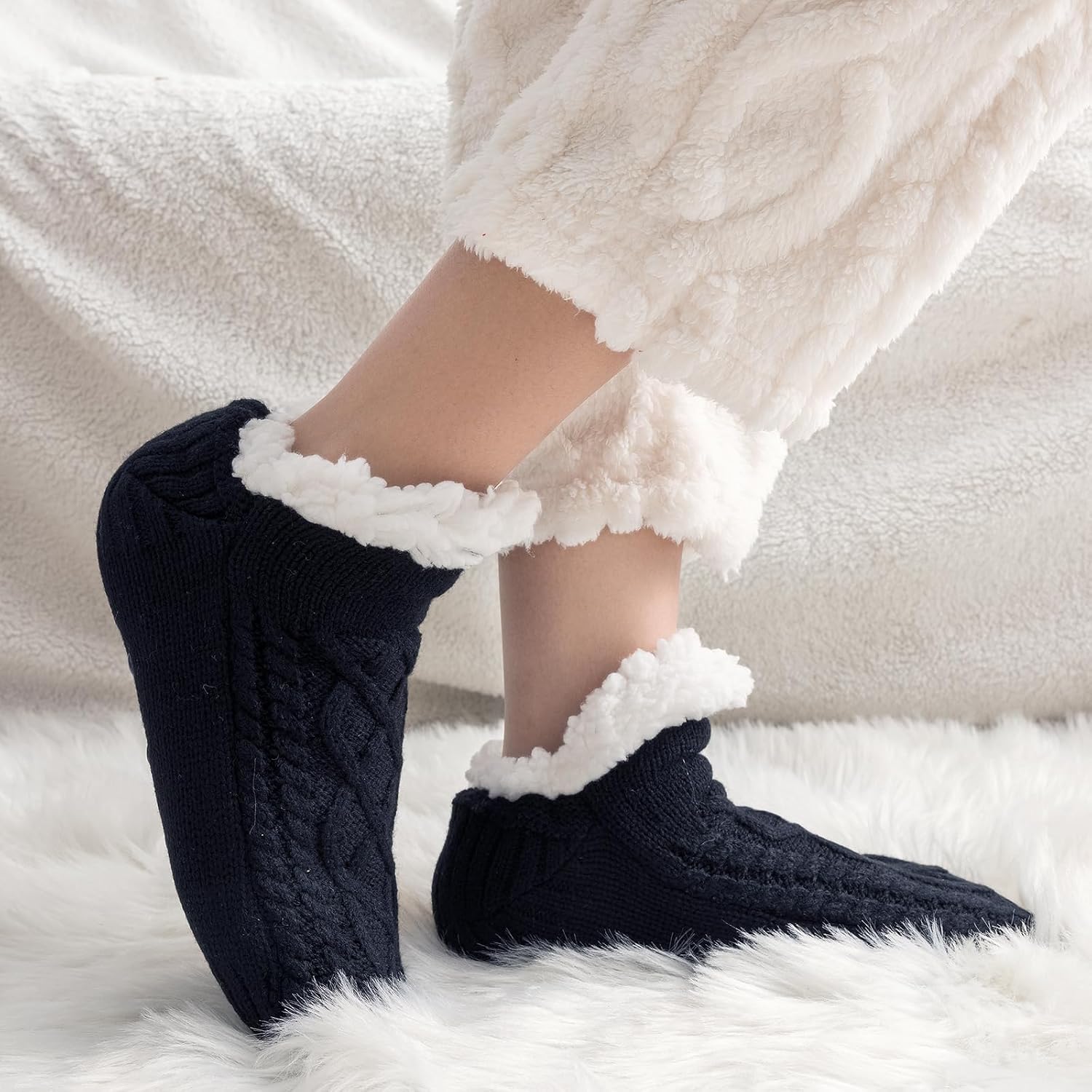 Niorasen Cuddly Socks for Men and Women, Thick Fluffy Socks with Grippers, Soft Warm Winter Hut Socks, House Socks, Stopper Socks, Women Gift, Birthday, EU 36-44, 1 Pair – Bild 7