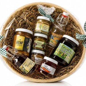 Allgäuer Delikatessen Gift Basket | Delicatessen Gift Set with Dark Beer, Mountain Herbs, Fig and Wild Garlic Mustard, Forest Honey, Chilli Spread, Gentian and Herbal Brandy