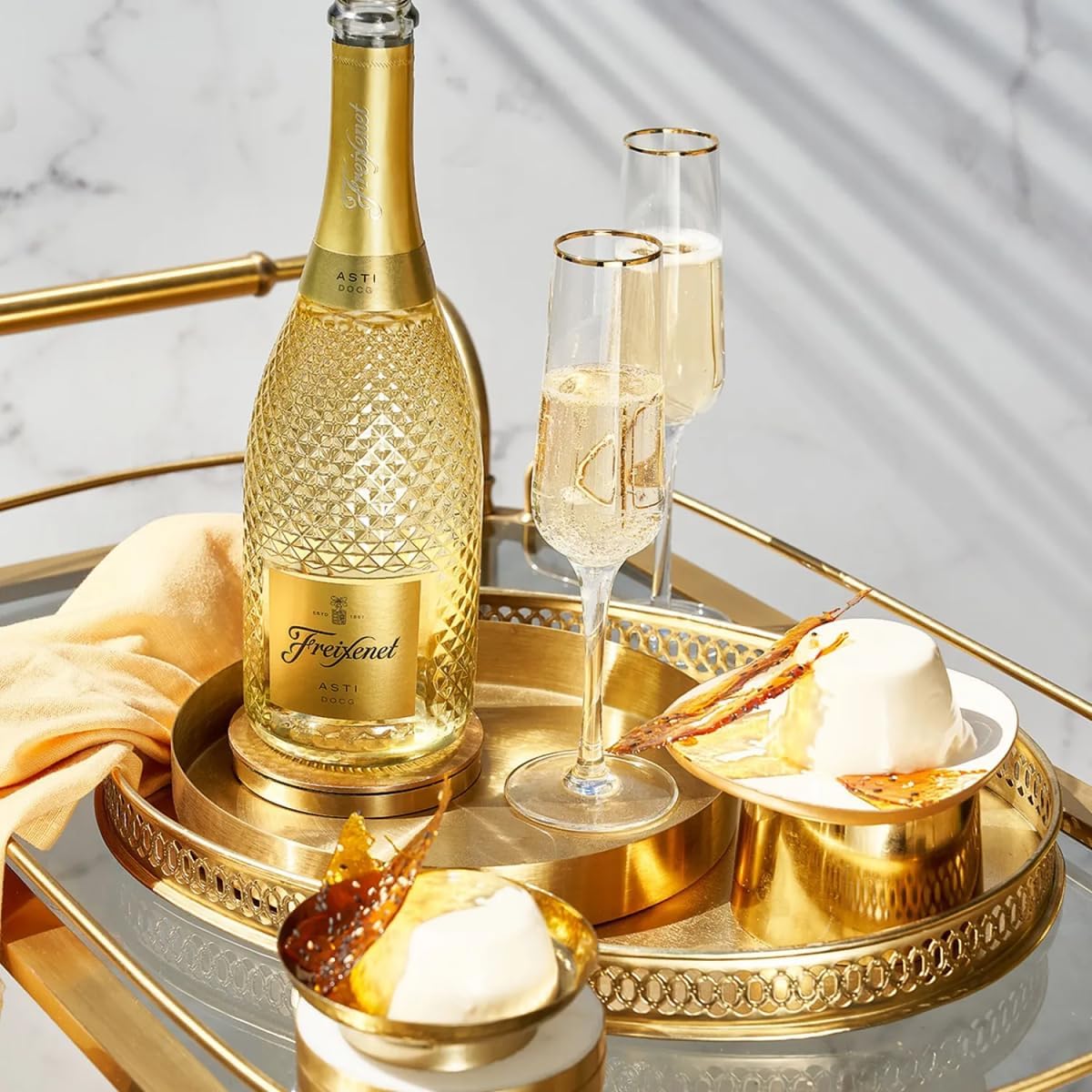 Freixenet Asti D.O.C.G. from Piedmont, Italy (1 x 0.75 l) Sweet Sparkling Wine in Elegant Jewellery Bottle with Diamond Look - Natural Cork - Moscato Bianco Vegan – Bild 3