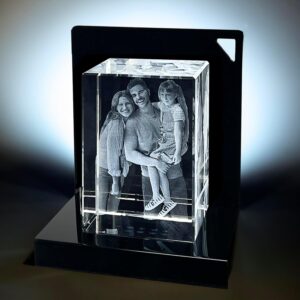 contento 3D Glass Block with Premium Light Base | Your Photo Lasered into Glass | Glass Photo up to 4 People/Animals | Personalised Gift for Special Occasion | Size L Tall