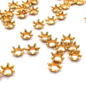 100 Small Golden Crowns Table Decoration Confetti Mini Decorative Parts Scatter Parts as a Symbol of Power Success Goals Happiness for Birthday Wedding Christening Communion for Decorating Gifts