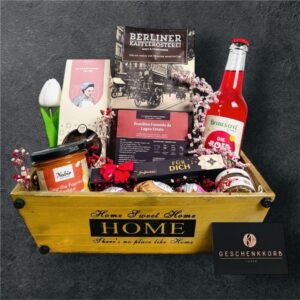 Sachse trifft auf Berliner | Ideal as a Gift | For Many Occasions, e.g. Birthday, Anniversary, Men’s Day | A Unique Basket