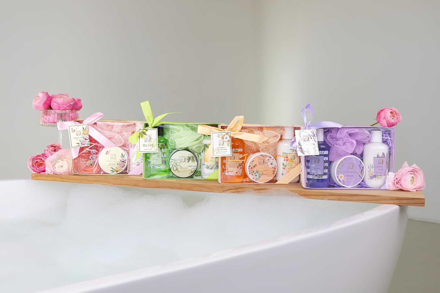 Accentra Shower Set Women Gift Set Lavender in Beautiful Gift Box - 4-Piece Care Set with Shower Gel, Body Lotion, Body Butter and Mesh Sponge - Gift Set for Valentine's Day & Mother's Day – Bild 13