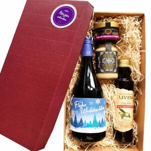 Christmas Gourmet Gift Set // Delicatessen Gift Christmas with Olive Oil, Fig Chutney, Whisky Mustard, Christmas Wine