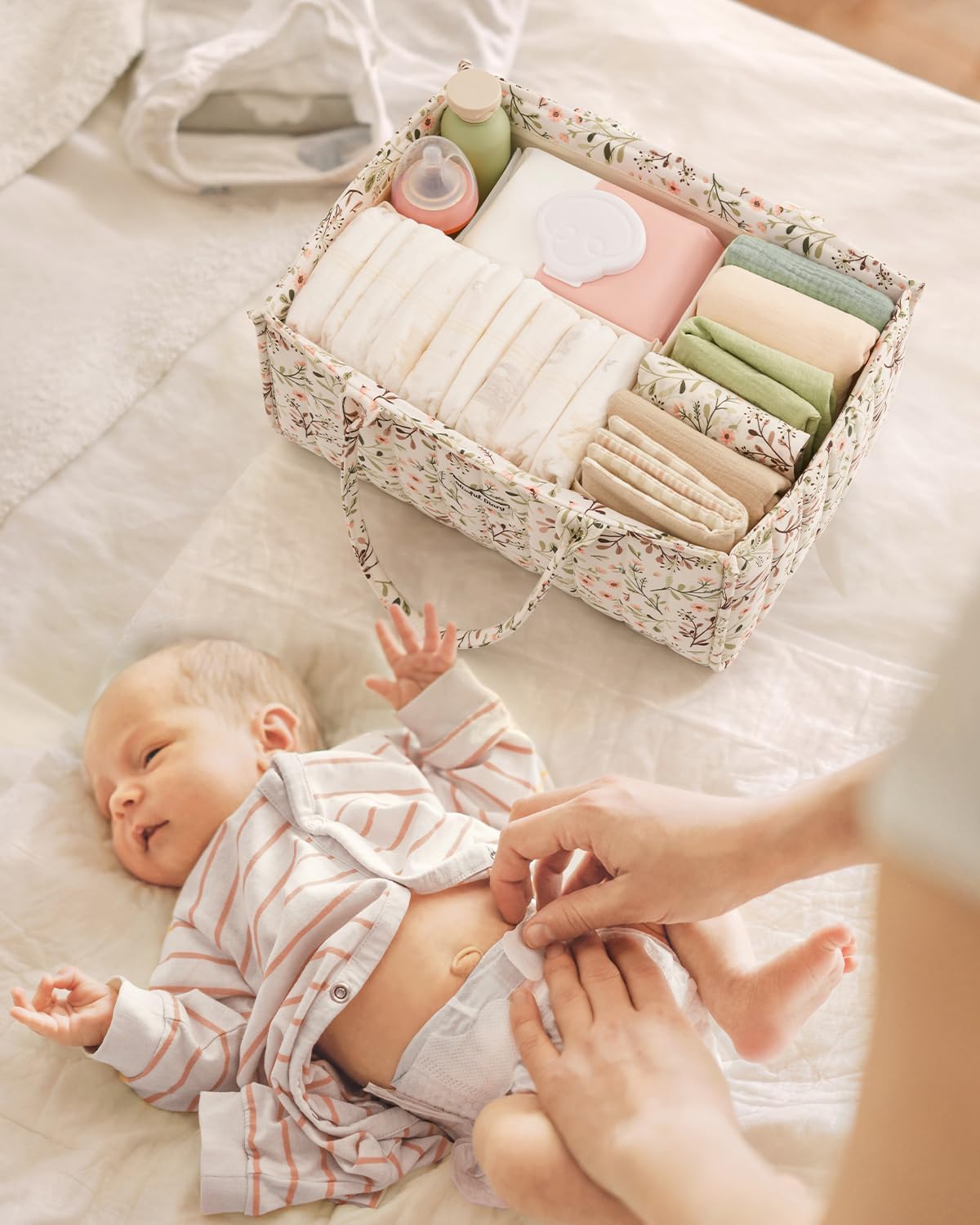 Blissful Diary Nappy Caddy Organiser, Baby Diaper Caddy for Nappy Station, Stylish Storage Basket for Newborn Essentials, Baby Shower Gifts for Girl or Boy,Pastoral Daisy – Bild 6