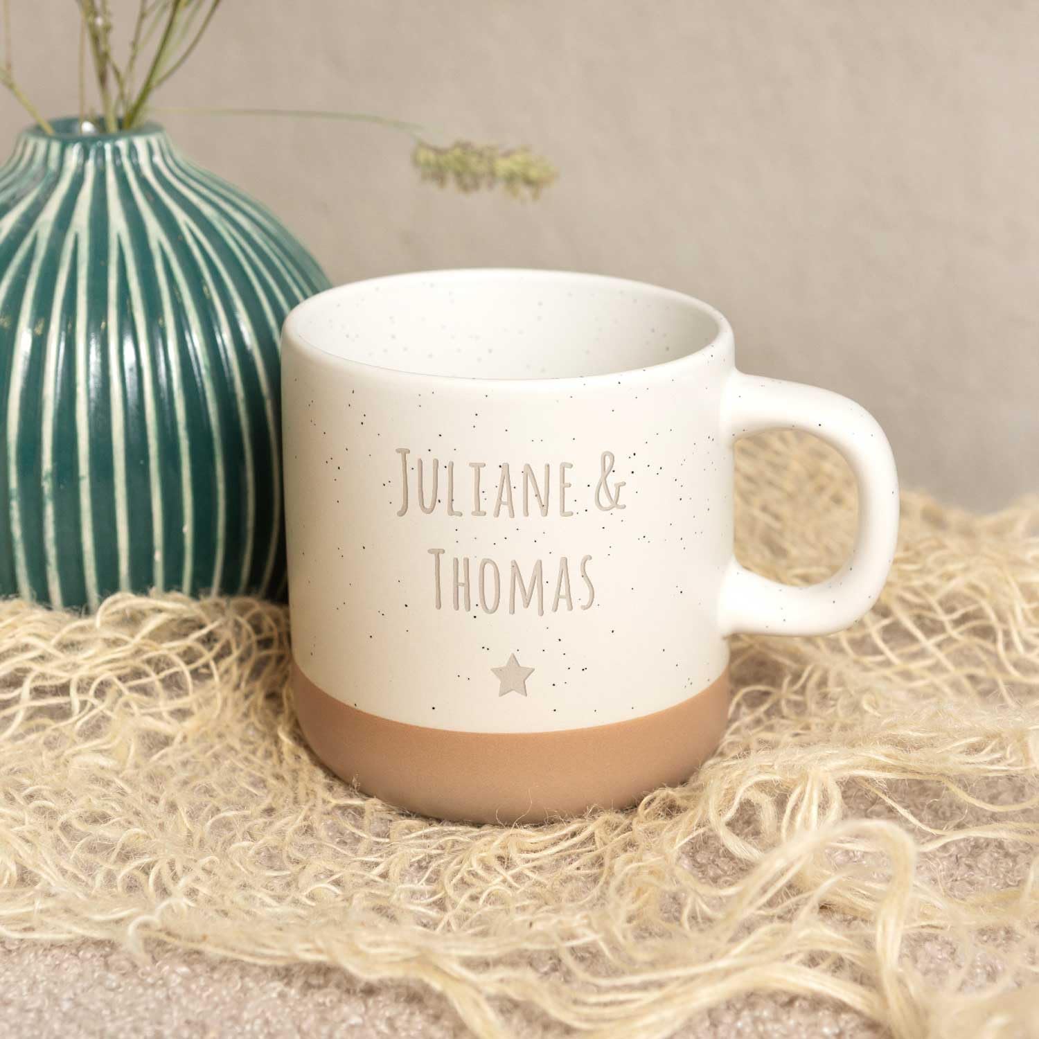 Engraved Stoneware Mug – Personalised with Your Text – Gift for Friends & Family for Birthday – 360 ml – Dishwasher Safe – Ceramic Coffee Mug with Engraving – Bild 3