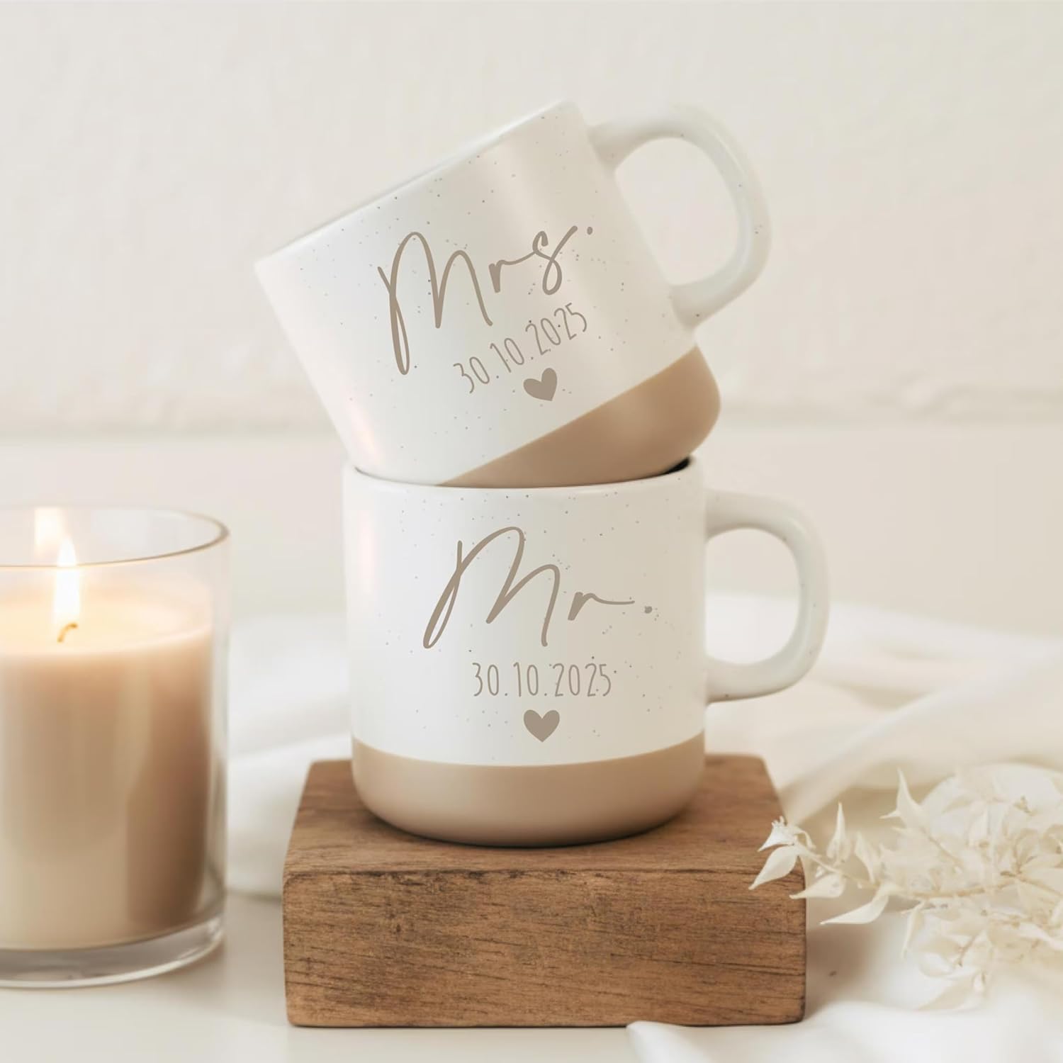 Generisch Mr & Mrs Ceramic Mug Set Laser Engraved Personalised with Date and Heart White Beige 360ml Dishwasher Safe Wedding Gift – Bild 2