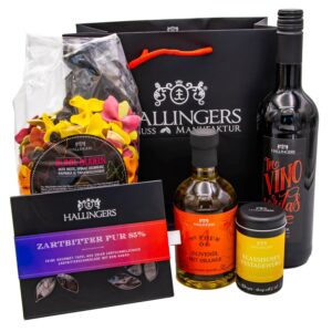 Hallingers Genuss Manufaktur Delicatessen Gift Set – XXL Gift Basket „Pasta Time“ Large Gift Wine, Colourful Pasta, Olive Oil, Chocolate & Pasta Spice, Gift Idea for Men and Women