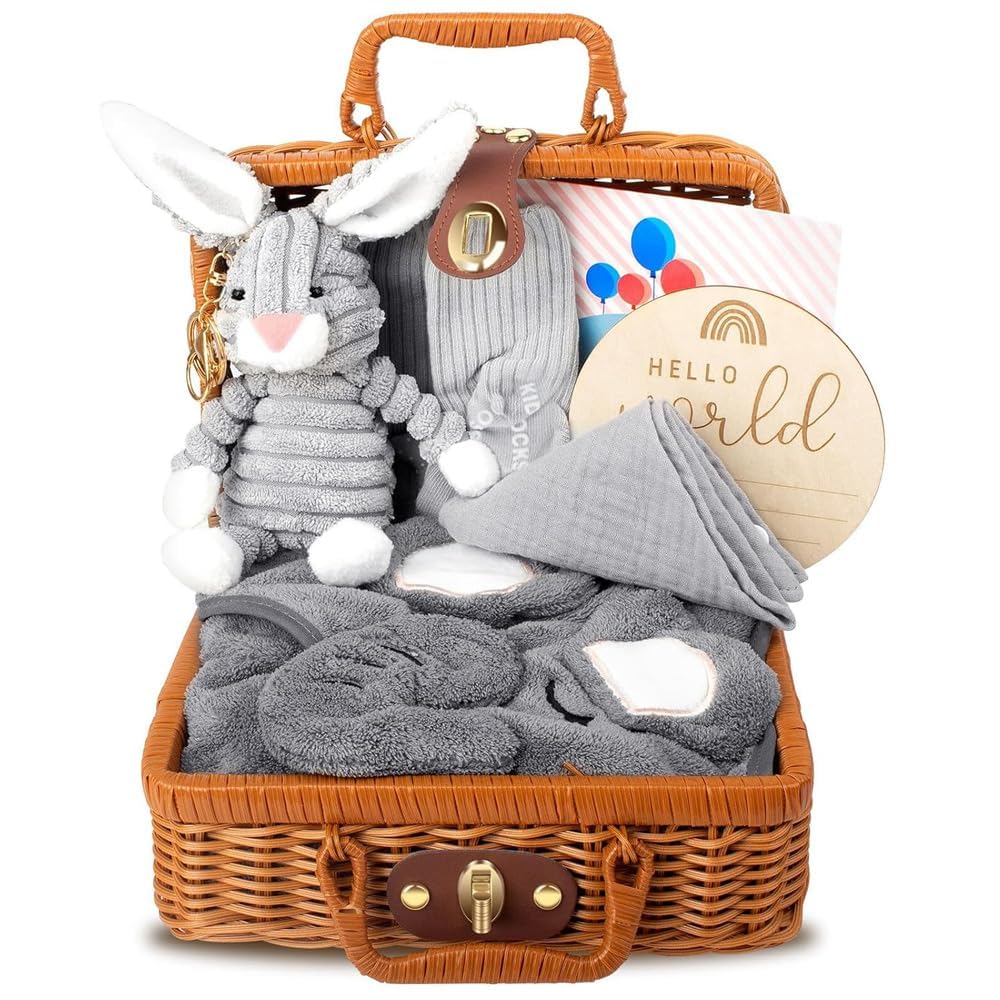 Baby Gifts for Birth, Newborn Gift Basket Boy, 7 in 1 Baby Gift Set Birth with Baby Blankets, Socks, Gift Boxes Baskets, Baby Triangular Scarf, Plush Toys, Greeting Cards, Birth Cards