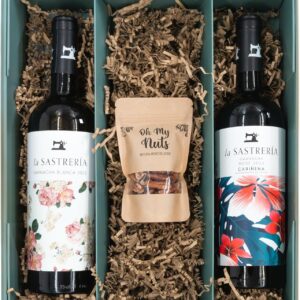Wine Box Spain with Organic Walnuts – Premium Gift Set with Garnacha White Wine & Carinena Rose by La Sastreria, Perfect for Wine Lovers and Special Occasions