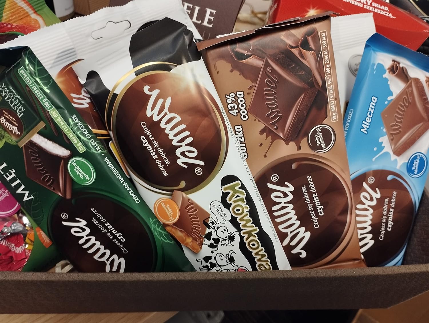 Wawel Retro Chocolate Sweets from Poland - Polish Specialities - Gift Box from Around the World - Thank You Chocolate - Woman - Mother – Bild 3